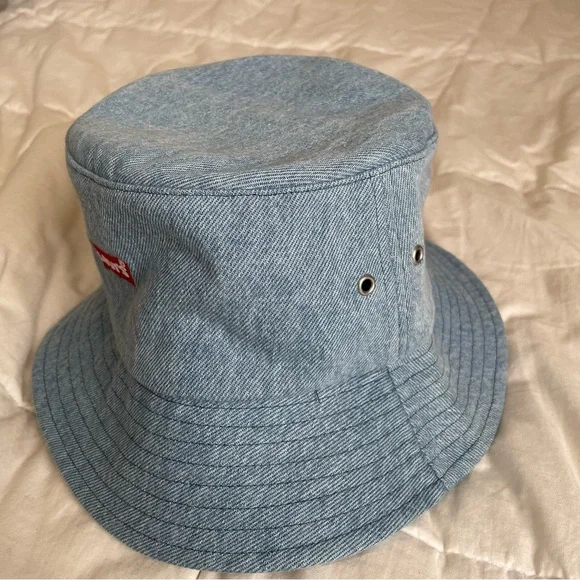 Levi's Lightwash Denim Bucket Hat Gorpcore Streetwear - Picture 3 of 5